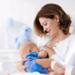 How Working Mothers Benefit from a Breastfeeding Consultant